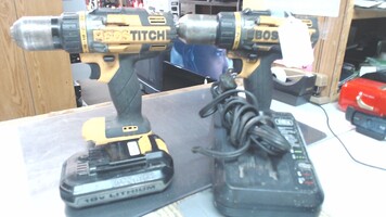 2 Bostich Drill Driver, 1/2 inch, with one battery and charger