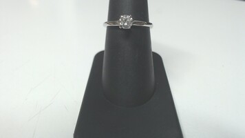 Vintage! 18k WG Round Diamond Ring .25 cttw., Size 7