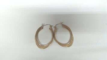 Beautiful! 14k YG Hoop Earrings