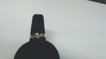 14k YG Diamond Ring, Size 6