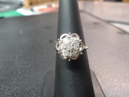 10k Wg Sz. 6 1/2 Diamond Cluster Ring 