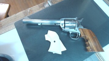 Interarms Model: Virginian Dragoon 44 mag, Single Action 7.5 bbl w/ Ivory Grips