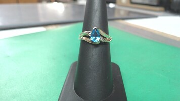 10k YG Blue Stone Ring, Sz 6 3/4