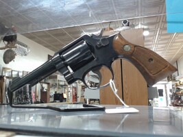 Smith & Wesson 10-5 38 SPECIAL. 4" Bbl blued revolver.