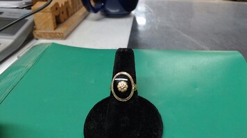 10K YG Black Onyx Ring, Size 7