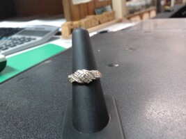10k Yg, Sz. 7 Diamond Ring 