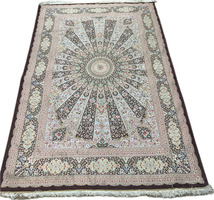 Handmade Wool Persian Rug – 4 x 6 Feet – Pre-Owned