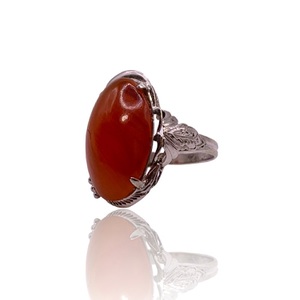 Size 8 – Resizing Available– 3.16 DWT (4.91g) 14KT White Gold Ladies’ Ring 