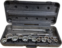 Craftsman 16PC 3/4 in Drive 12pt Socket Set 946304 with Extra Extension - Used