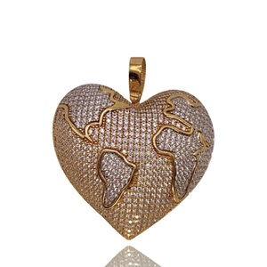  7.71 DWT (12.00 Grams) 10KT Yellow Gold Large Globe-in-Heart Charm – Non-Diamon