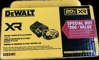  New in Box DEWALT 20V Max Lithium-Ion Battery Pack DCB205C (9289831)