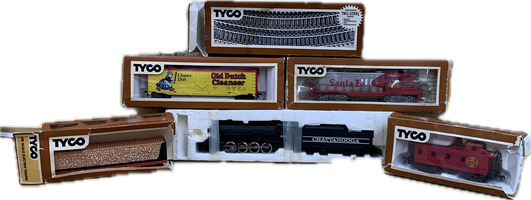 Tyco Toy Train Bundle - Set of 6  - Used with damaged boxes.- 9293193