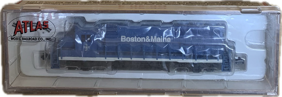 Atlas #48606GP-40-2 Boston & Maine (No #)Locomotive - N Scale, Open BOX(9293381)