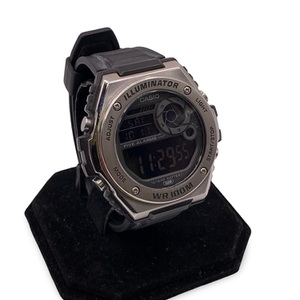 Casio MWD-100H Illuminator WR100M Used Stainless Steel 40mm Watch