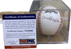 MLB Phil Niekro Autographed Baseball - PSA Certified (U35862)