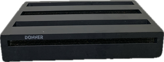 Donner Guitar Pedal Board with Holding Case and Power Supply – Used