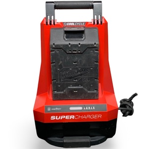 Milwaukee MX Fuel Super Charger with XC406 Battery Pack – Used