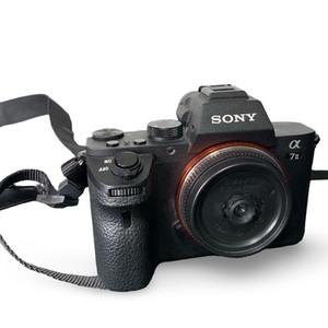 Sony Alpha a7 II Mirrorless Camera w/ FE 28–70mm Lens – Used