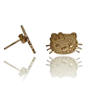  10KT (1.93 DWT / 3.00g) – Yellow Gold Earrings – Pair – Hello Kitty Design