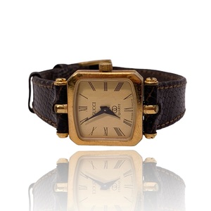 Gucci Vintage Ladies Quartz Watch – Square Case – Leather Band – With Paperwork 