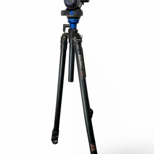 Benro A2573F Aluminum Camera Tripod – Approx. 31" Single Tube – Used