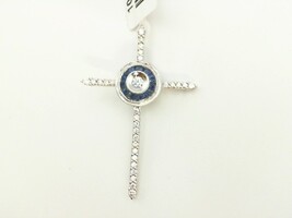  18KT CLUSTER CROSS