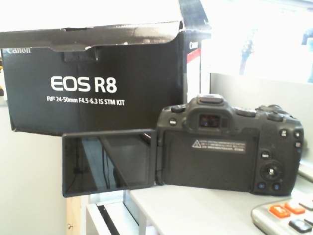 Canon Ds126881