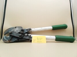 Ratcheting Cable Cutter - Greenlee 774