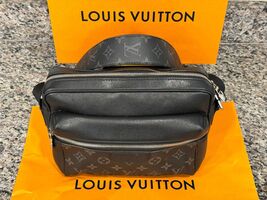 Louis Vuitton FO4230 Monogram Eclipse Taiga Leather Messenger Bag - VWG 324981