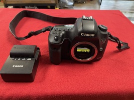 Canon EOS 5D Mark III 2 Batteries & Charger for Parts - PPSKN