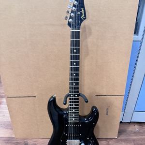 Limited Edition Player Stratocaster HSS, Ebony Fingerboard           LS(332919)