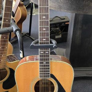 yamaha acoustic fg365sII