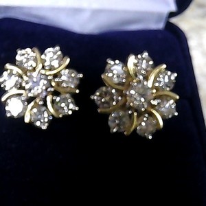 18k 9.3g 3.25ct total dia earrings 