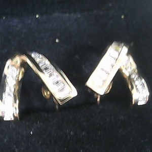 v-103 Yellow gold 14k 4.1g 0.98ct total VVS dia 