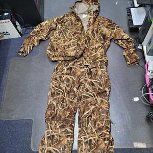 water fowler camo top/bottom