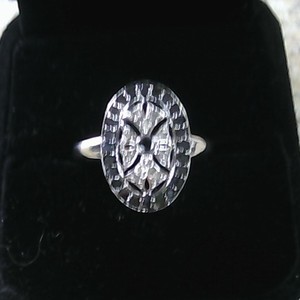 10k 3.19g wg dia cluss ring  