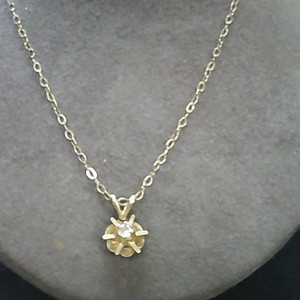 Gold Necklace 1.02g/10kt 