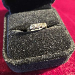 V-95 Gold Ring 2.61g/14kt 
