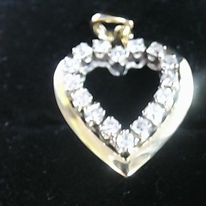 V-23 Yellow Gold Pendant 2.8g/14kt 