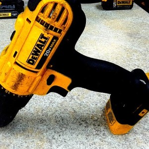 Dewalt DCD771B