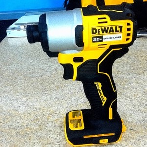 Dewalt DCF840B