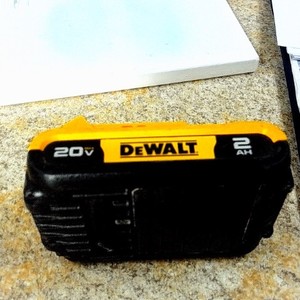 Dewalt 2ah batt
