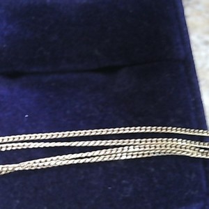 10k 1.07k necklase  
