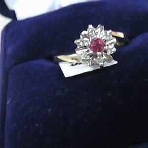Gold Ring > 2.94g/ dia ting 