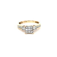  10kt Yellow Gold Diamond Engagement Ring