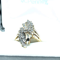  10kt Yellow Gold Ladies Cluster Ring